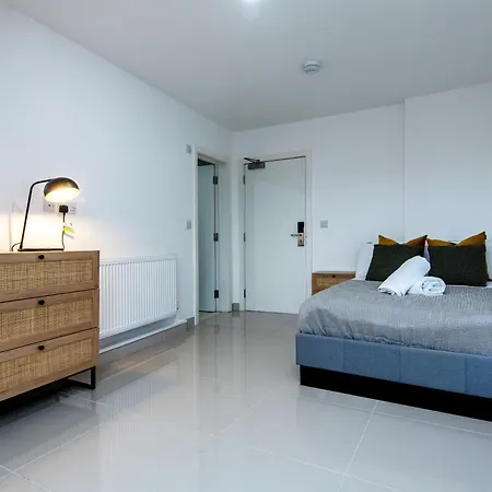 3-br In Prime Centre * Leeds (West Yorkshire)